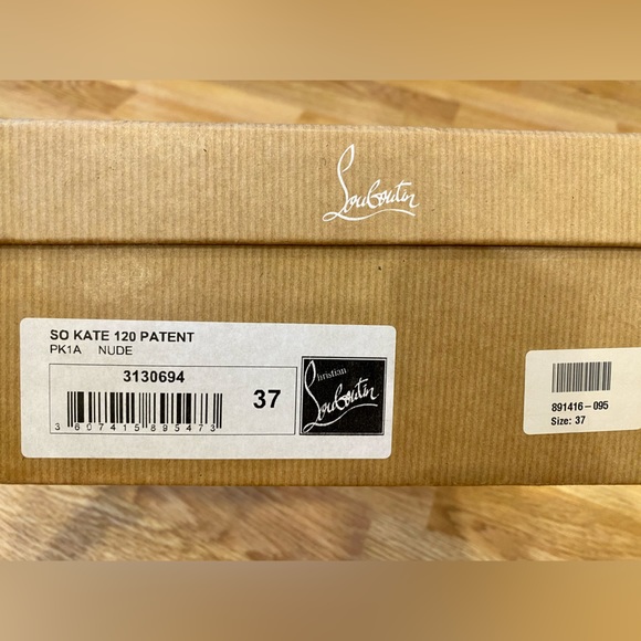 Christian Louboutin - So Kate 120 Nude Patent  Pumps - Brand New - size 37 - Picture 8 of 13